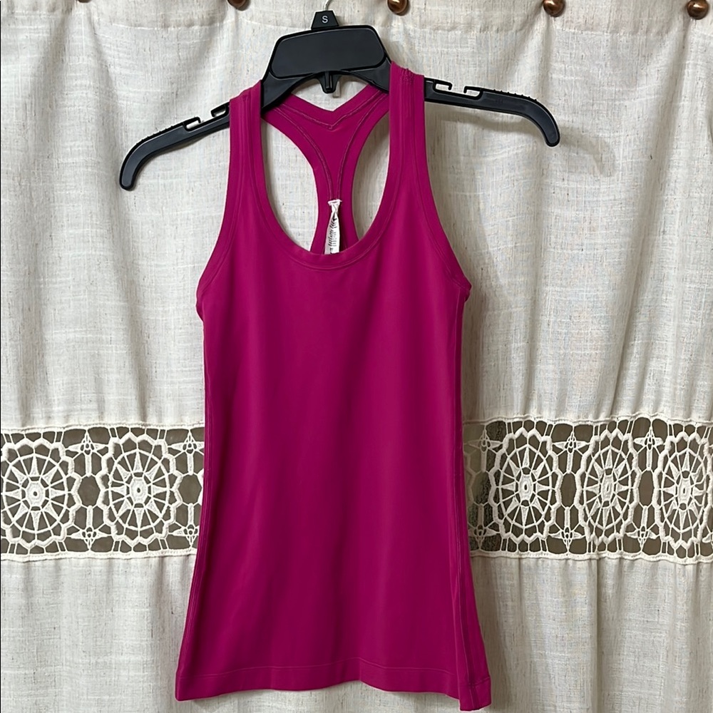 Lululemon Athletica Pink Fitted Sleeveless Tank Top